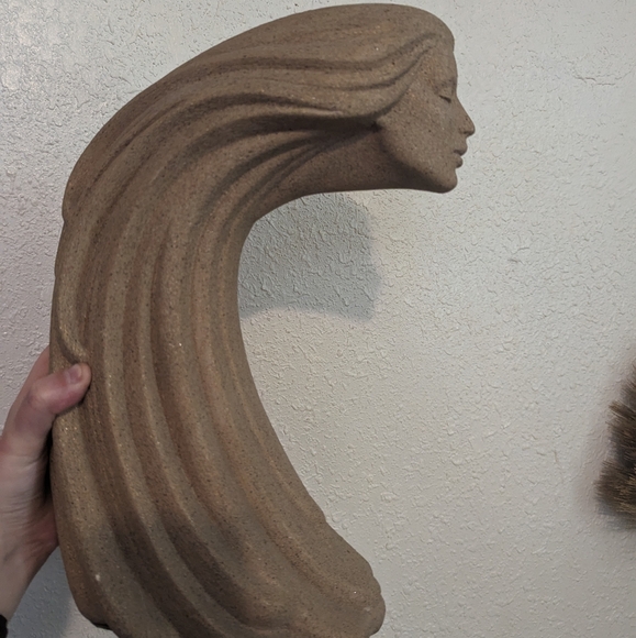 Pending LARGE Woman in the Wind Post Modern Ceramic Vintage Decor Statue - Picture 7 of 9